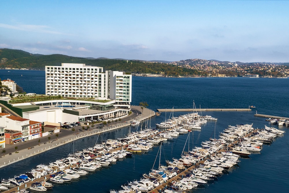 The Grand Tarabya Managed by Accor — Hotel building in Istanbul, Istanbul