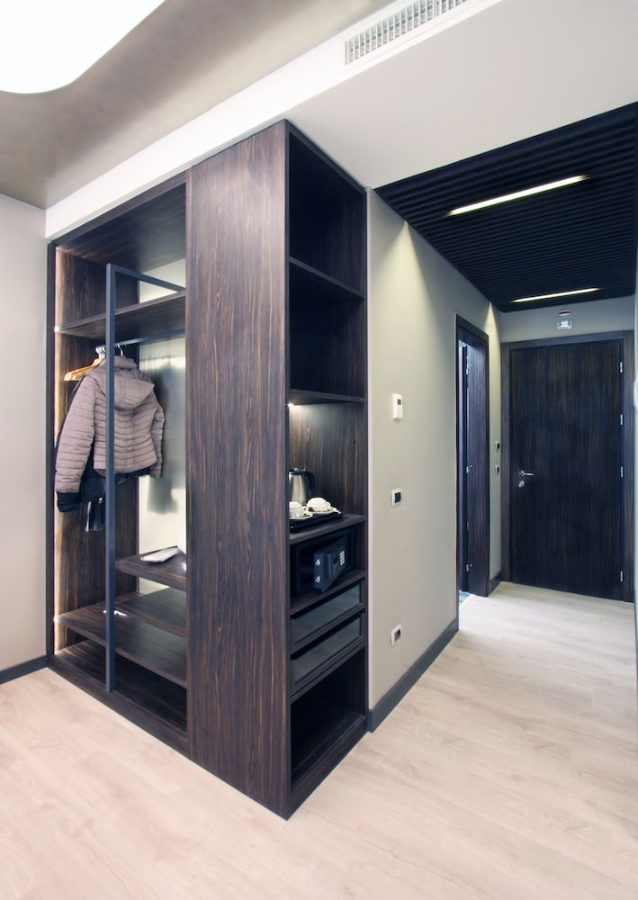 The Hive Hotel — Hotel rooms in Rome, Lazio