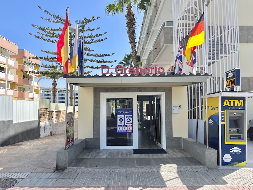 Don Gregorio — Hotel building in Playa del Ingles, Canary Islands