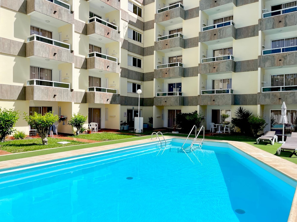 Don Gregorio — Hotel building in Playa del Ingles, Canary Islands