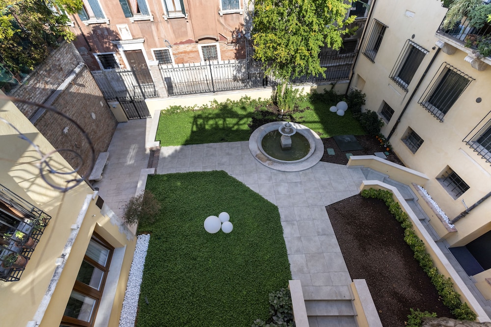 Ca' de la Fonte | WENICE Deep Culture — Hotel building in Venice, Veneto