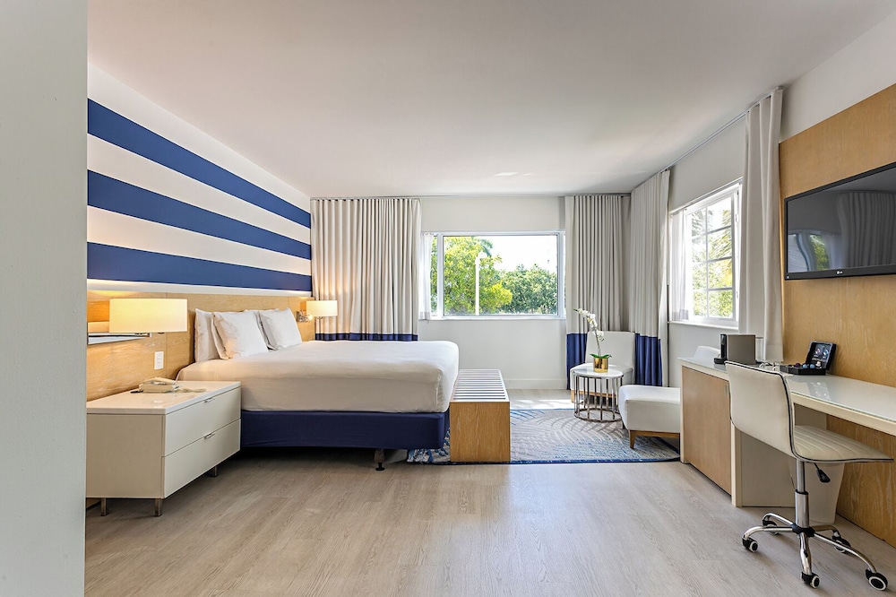 Pestana South Beach Art Deco Miami — Hotel rooms in Miami, Florida