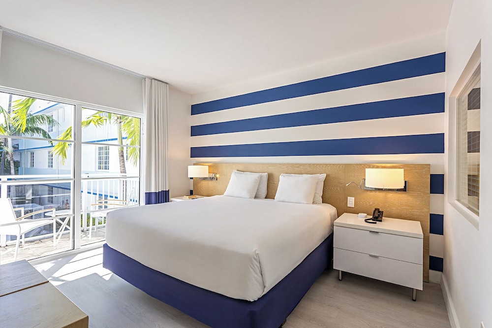 Pestana South Beach Art Deco Miami — Hotel rooms in Miami, Florida