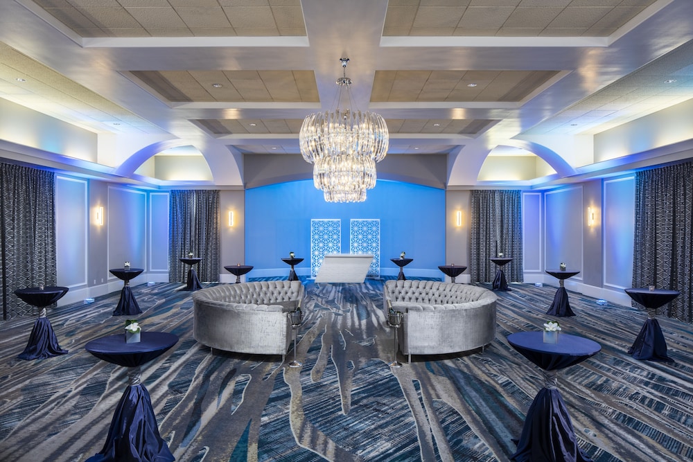 Rosen Centre Hotel — Restaurant & bars in Orlando, Florida
