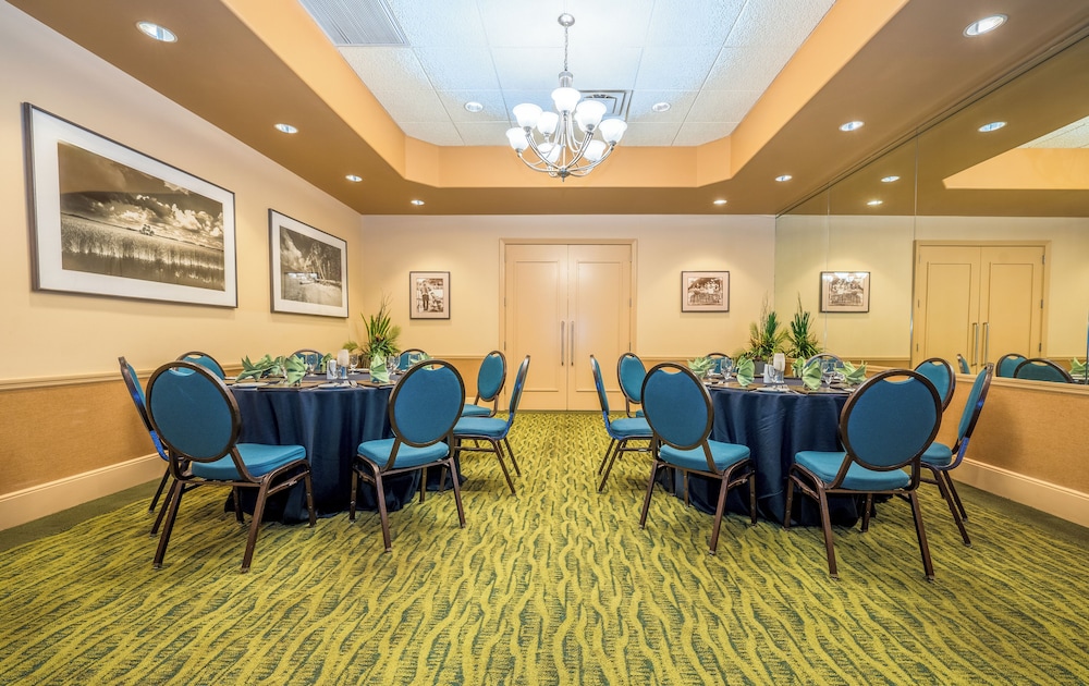Rosen Centre Hotel — Restaurant & bars in Orlando, Florida