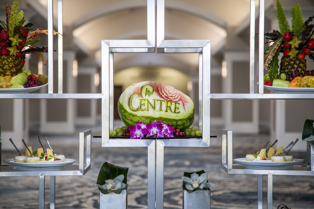 Rosen Centre Hotel — Restaurant & bars in Orlando, Florida