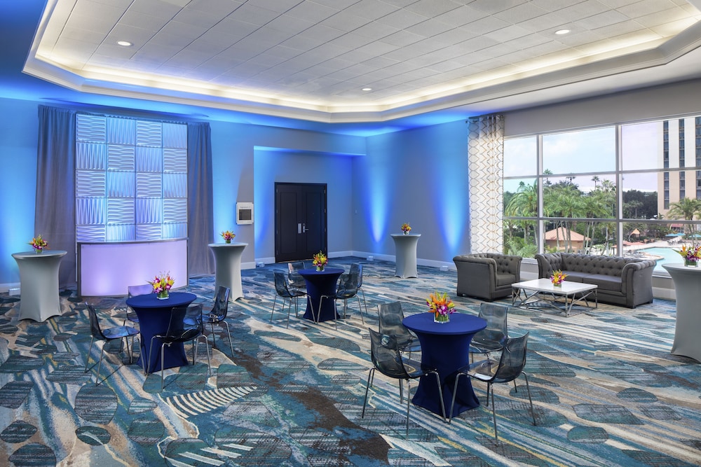 Rosen Centre Hotel — Restaurant & bars in Orlando, Florida