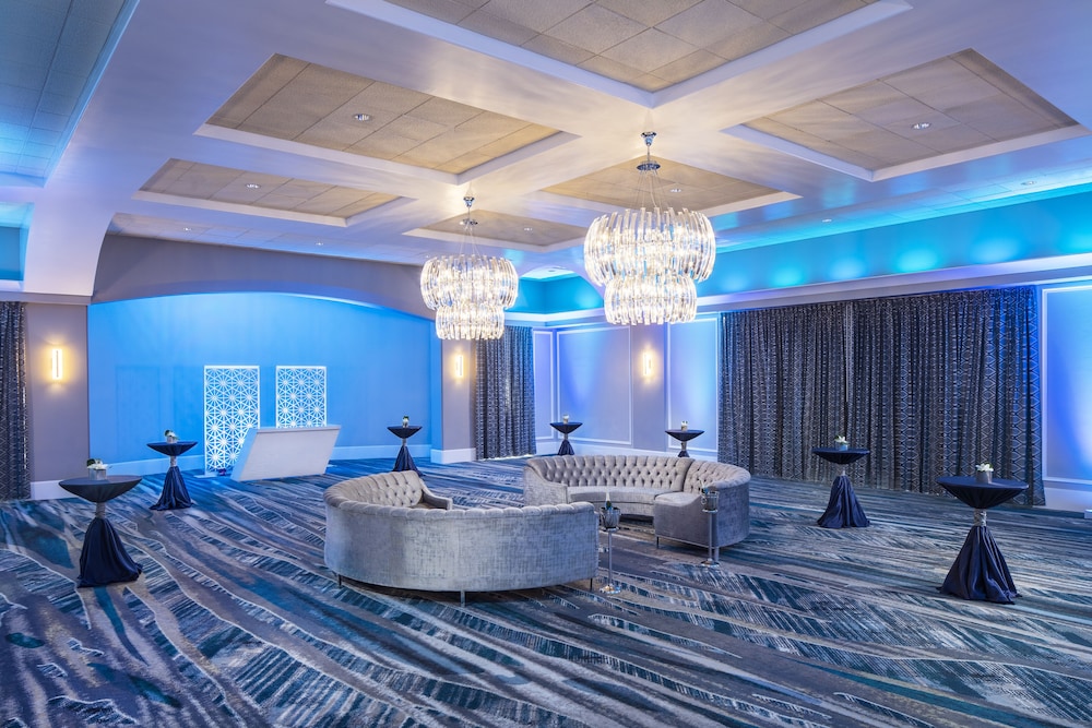 Rosen Centre Hotel — Restaurant & bars in Orlando, Florida