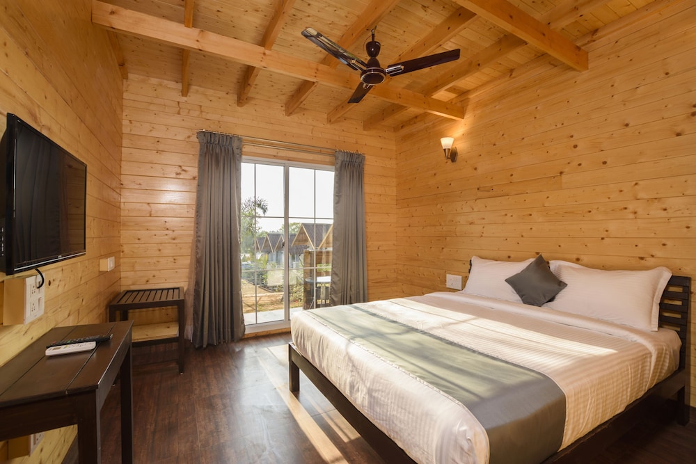 White woods Resort & Spa — Hotel rooms in Morjim, Goa