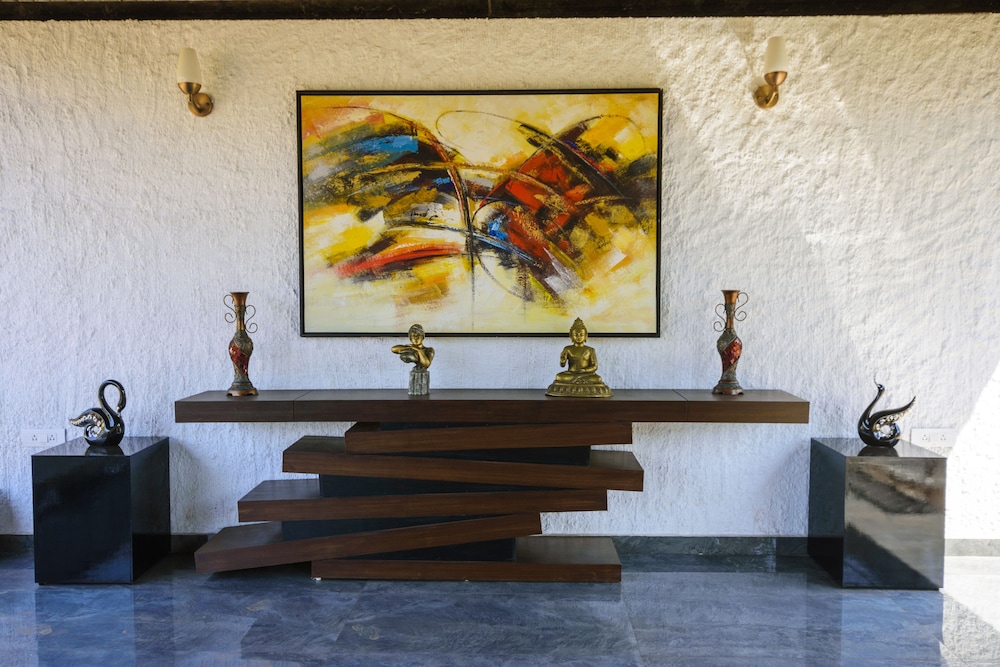 White woods Resort & Spa — Hotel rooms in Morjim, Goa