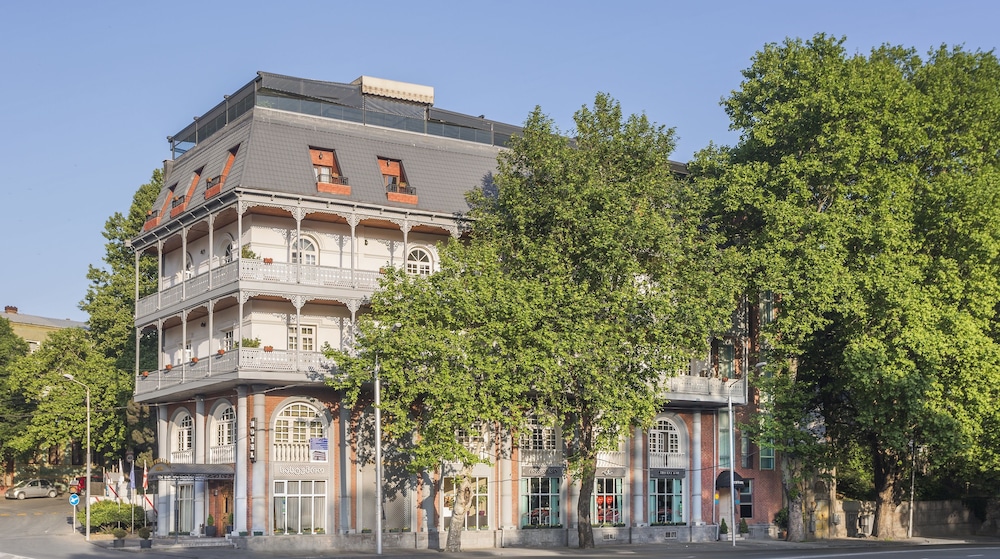 River Side Hotel