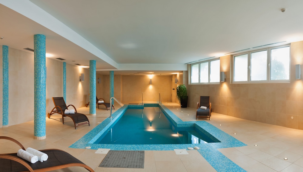 Hotel Rotondo — Swimming pool in Seget Donji, Split-Dalmatia
