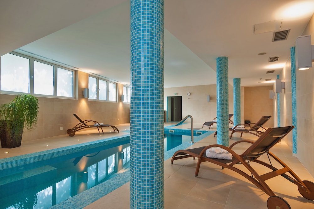 Hotel Rotondo — Swimming pool in Seget Donji, Split-Dalmatia