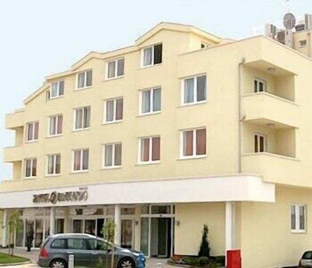 Hotel Rotondo — Main photo in Seget Donji, Split-Dalmatia