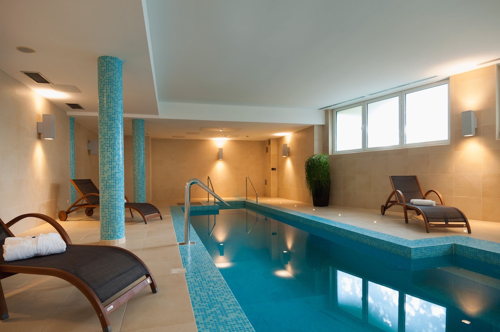 Hotel Rotondo — Swimming pool in Seget Donji, Split-Dalmatia