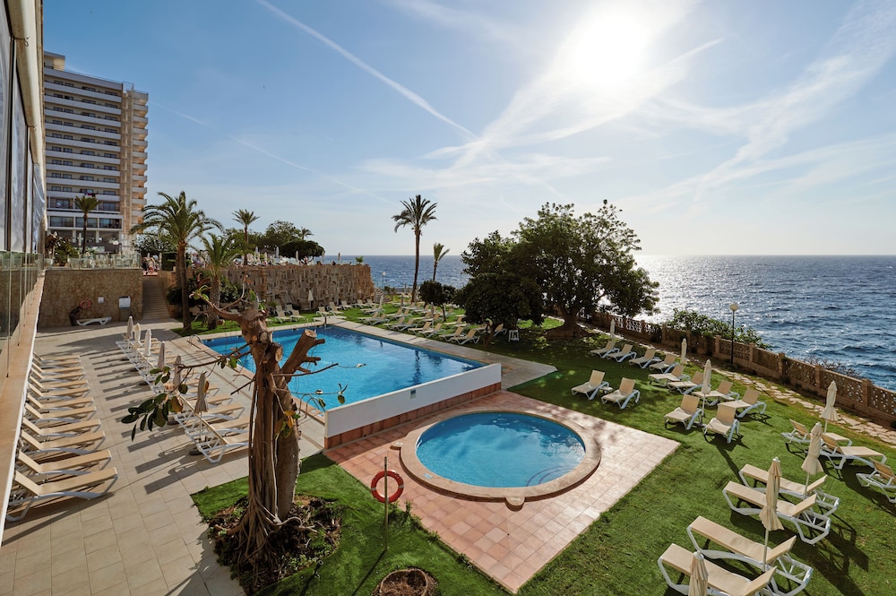 Alua Calas de Mallorca Resort - Hyatt Inclusive Collection — Swimming pool in Calas de Mallorca, Balearic Islands