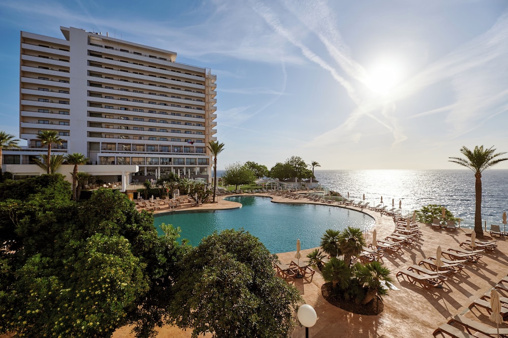 Alua Calas de Mallorca Resort - Hyatt Inclusive Collection — Swimming pool in Calas de Mallorca, Balearic Islands