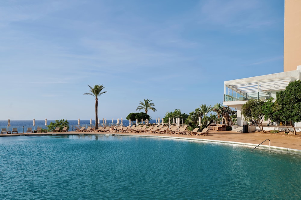 Alua Calas de Mallorca Resort - Hyatt Inclusive Collection — Swimming pool in Calas de Mallorca, Balearic Islands
