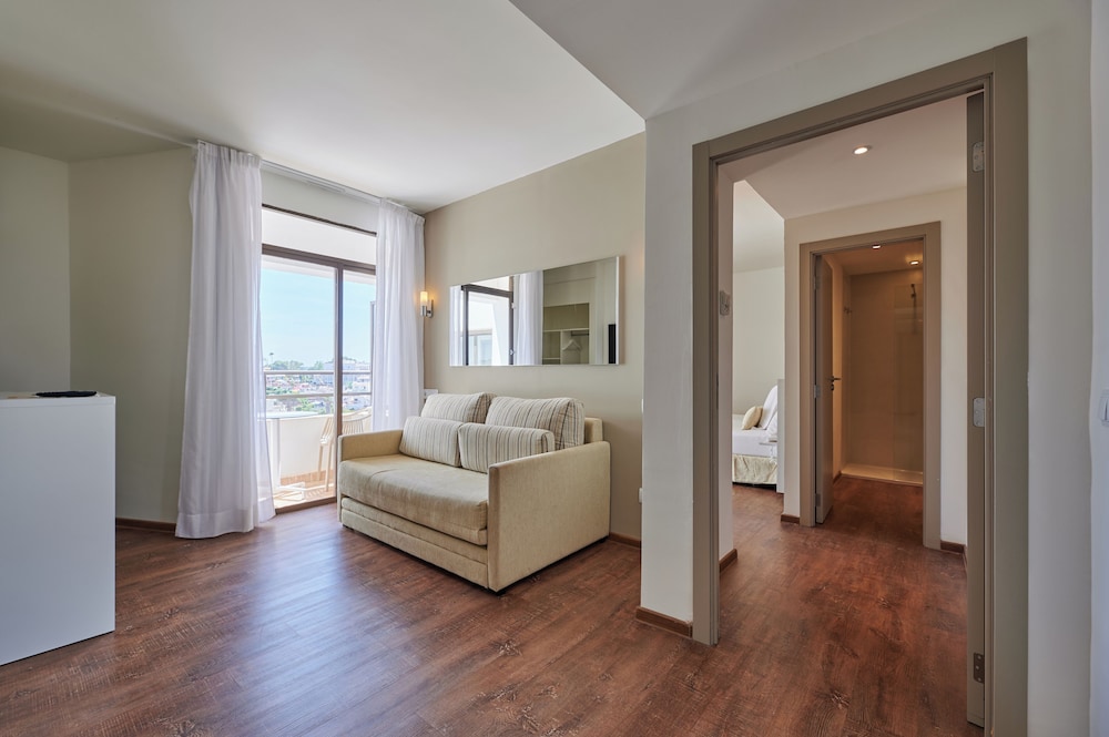 Alua Calas de Mallorca Resort - Hyatt Inclusive Collection — Hotel rooms in Calas de Mallorca, Balearic Islands