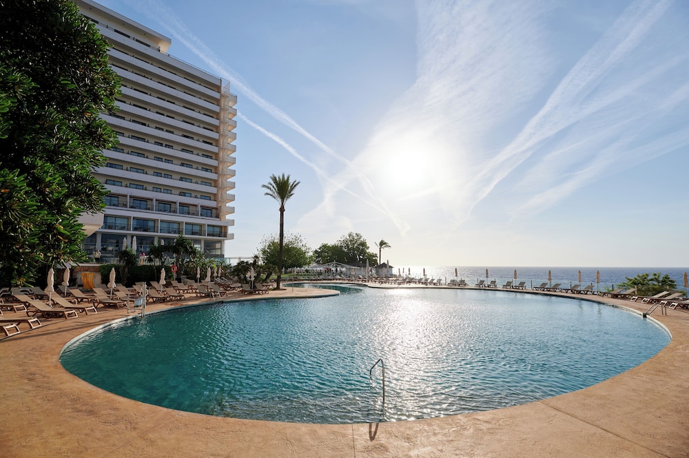 Alua Calas de Mallorca Resort - Hyatt Inclusive Collection — Swimming pool in Calas de Mallorca, Balearic Islands