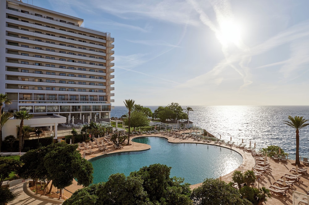 Alua Calas de Mallorca Resort - Hyatt Inclusive Collection — Swimming pool in Calas de Mallorca, Balearic Islands