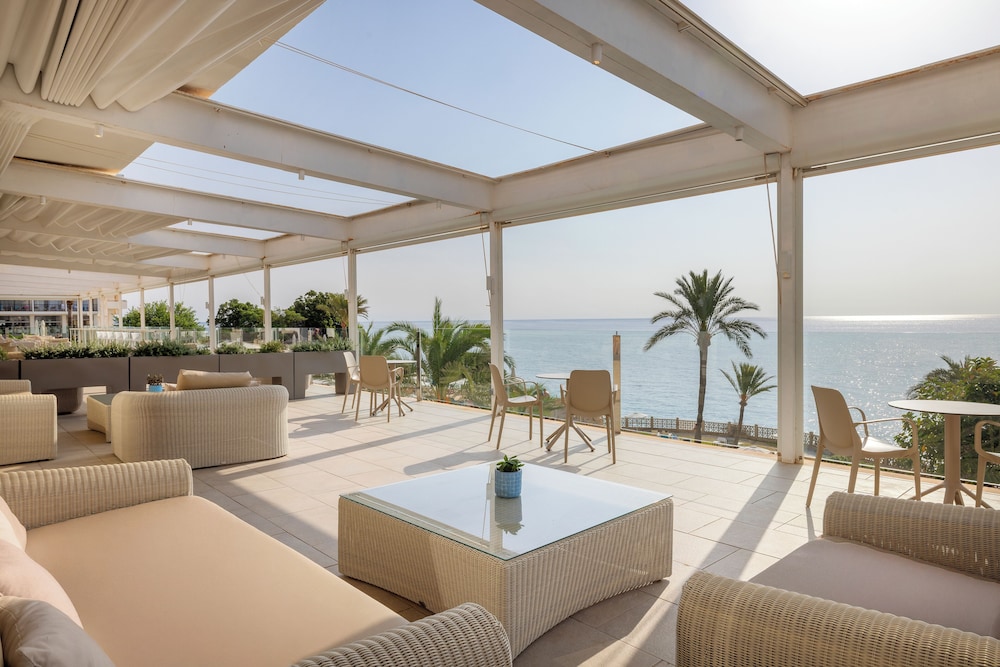 Alua Calas de Mallorca Resort - Hyatt Inclusive Collection — Restaurant & bars in Calas de Mallorca, Balearic Islands