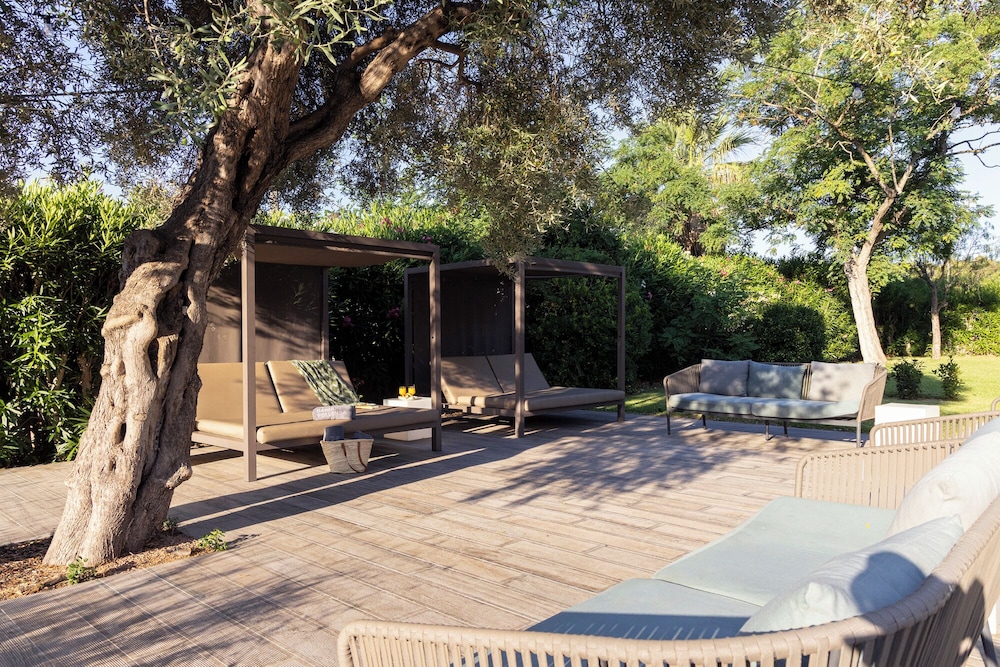 Hotel Eu Bahia Pollença — Swimming pool in Puerto Pollensa, Balearic Islands