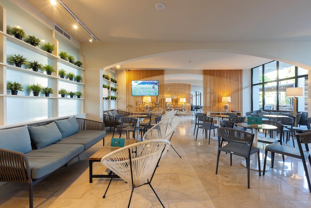Hotel Eu Bahia Pollença — Restaurant & bars in Puerto Pollensa, Balearic Islands