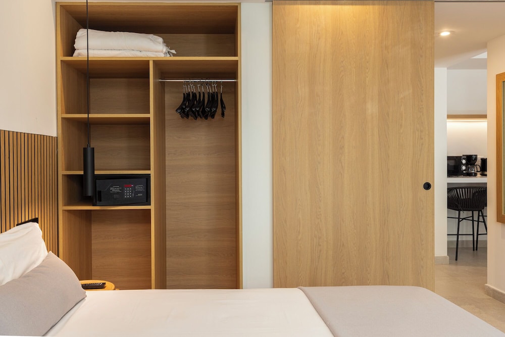Hotel Eu Bahia Pollença — Hotel rooms in Puerto Pollensa, Balearic Islands