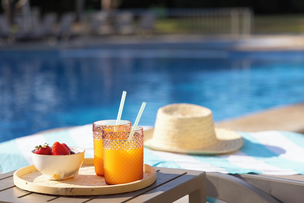Hotel Eu Bahia Pollença — Swimming pool in Puerto Pollensa, Balearic Islands