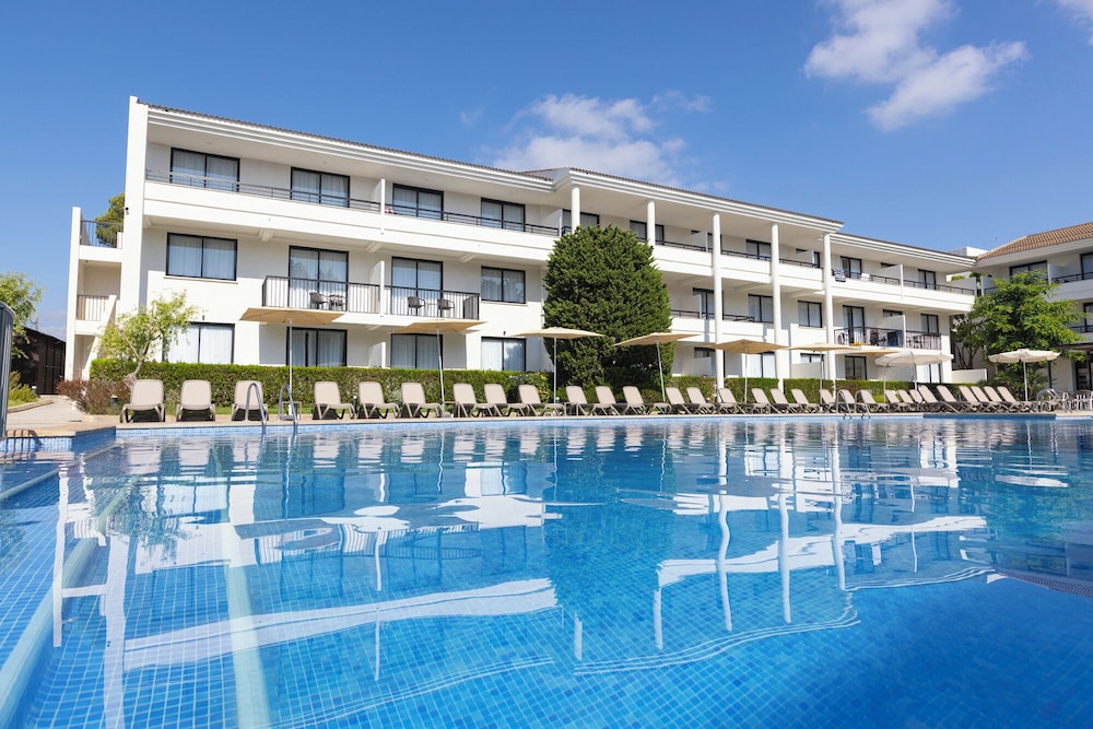 Hotel Eu Bahia Pollença — Swimming pool in Puerto Pollensa, Balearic Islands