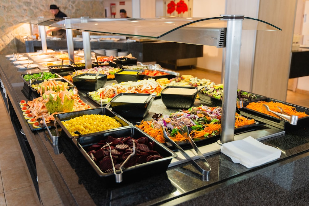 Hotel Bella Mar — Restaurant & bars in Cala Ratjada, Balearic Islands
