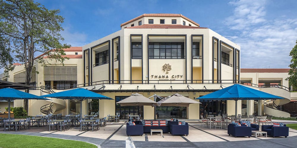 Eastin Thana City Golf Resort Bangkok — Hotel building in Bang Khlo, Bangkok