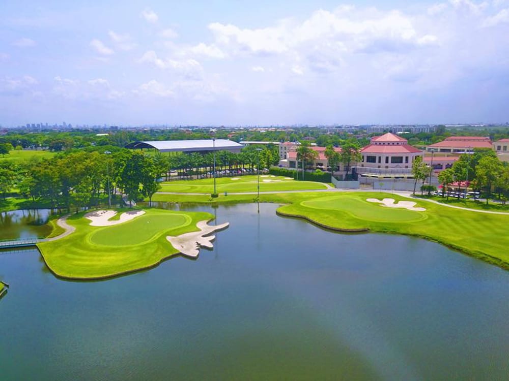 Eastin Thana City Golf Resort Bangkok — Sports & recreation in Bang Khlo, Bangkok