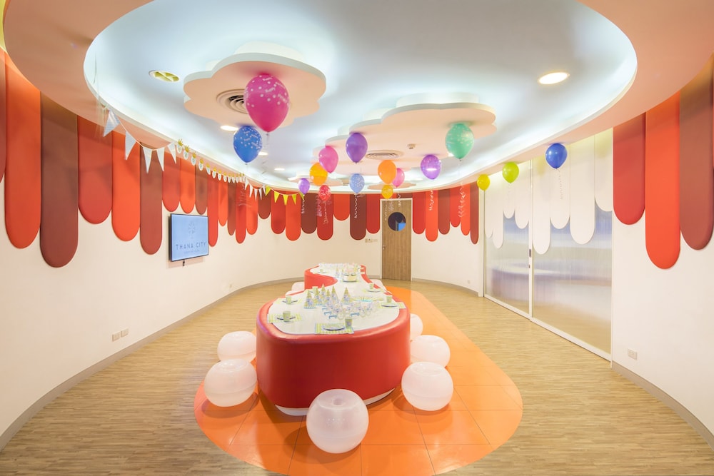 Eastin Thana City Golf Resort Bangkok — Attractions for children in Bang Khlo, Bangkok