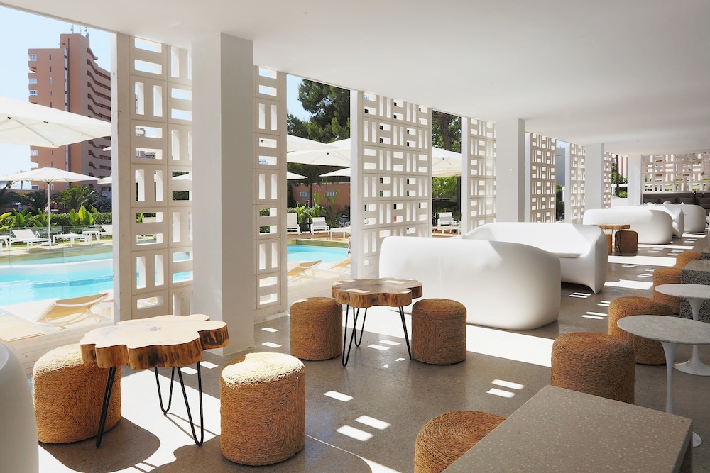 HM Balanguera Beach- Adults Only — Swimming pool in Playa de Palma, Balearic Islands