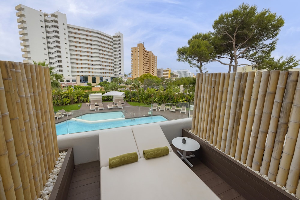HM Balanguera Beach- Adults Only — Swimming pool in Playa de Palma, Balearic Islands