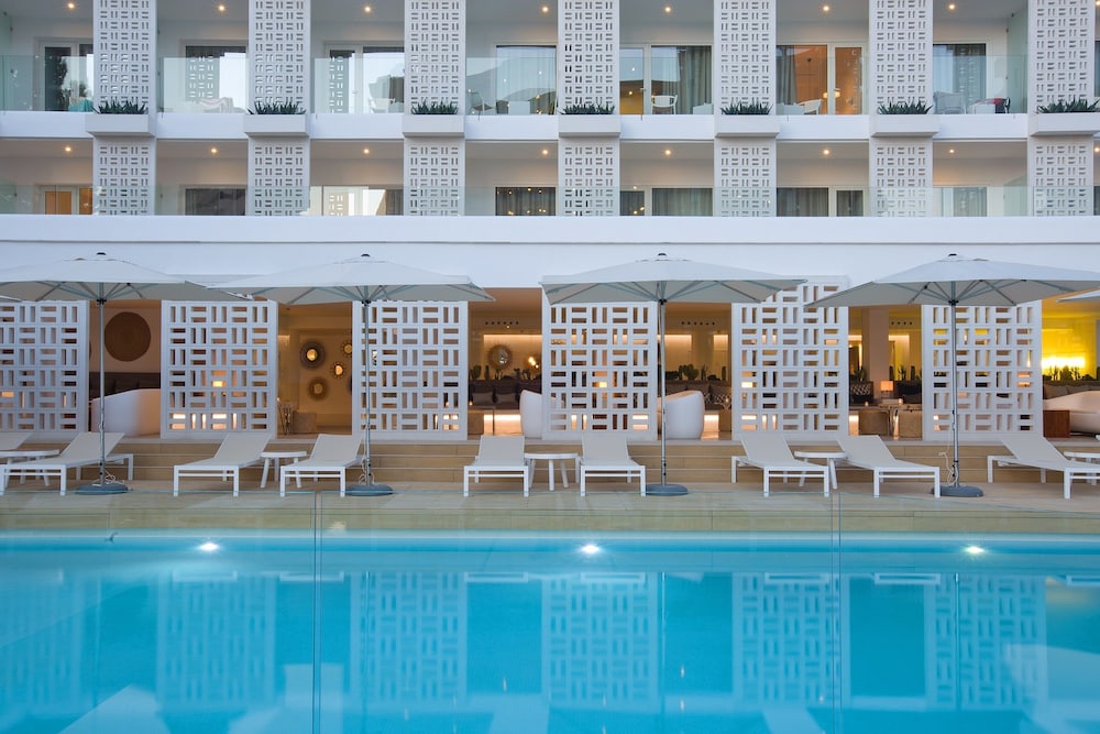 HM Balanguera Beach- Adults Only — Swimming pool in Playa de Palma, Balearic Islands
