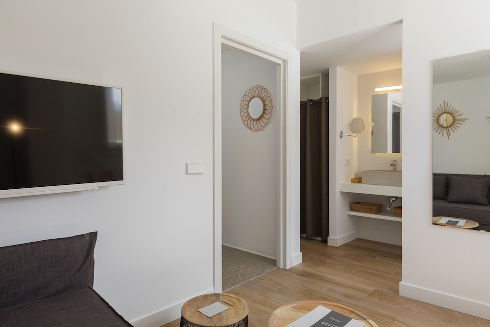 HM Balanguera Beach- Adults Only — Hotel rooms in Playa de Palma, Balearic Islands