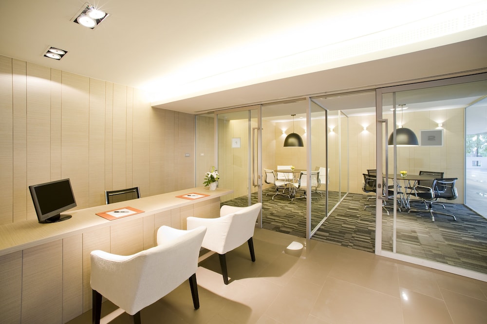 Pullman Pattaya Hotel G — Restaurant & bars in Pattaya, Chonburi