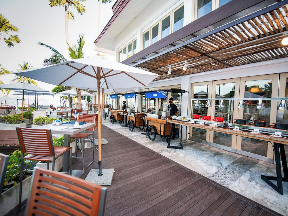 Pullman Pattaya Hotel G — Restaurant & bars in Pattaya, Chonburi