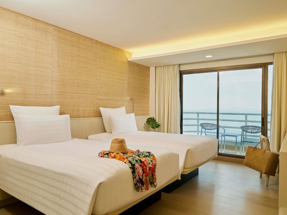 Pullman Pattaya Hotel G — Hotel rooms in Pattaya, Chonburi