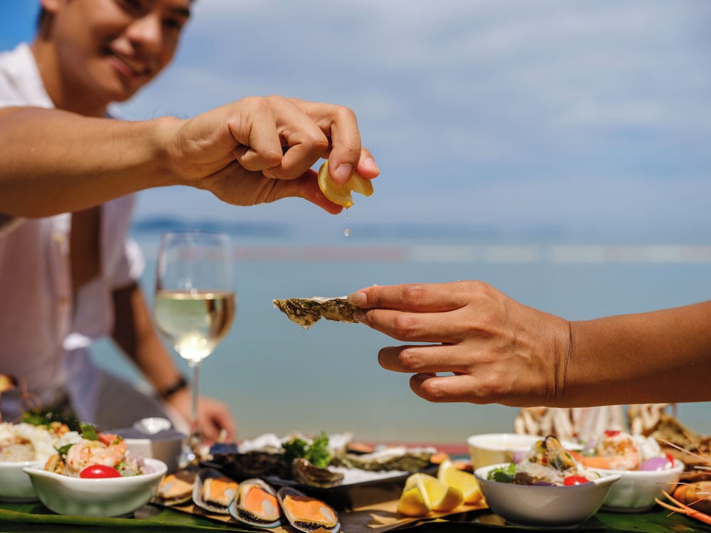 Pullman Pattaya Hotel G — Restaurant & bars in Pattaya, Chonburi