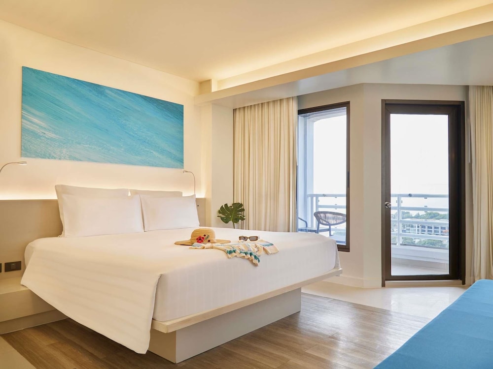 Pullman Pattaya Hotel G — Hotel rooms in Pattaya, Chonburi