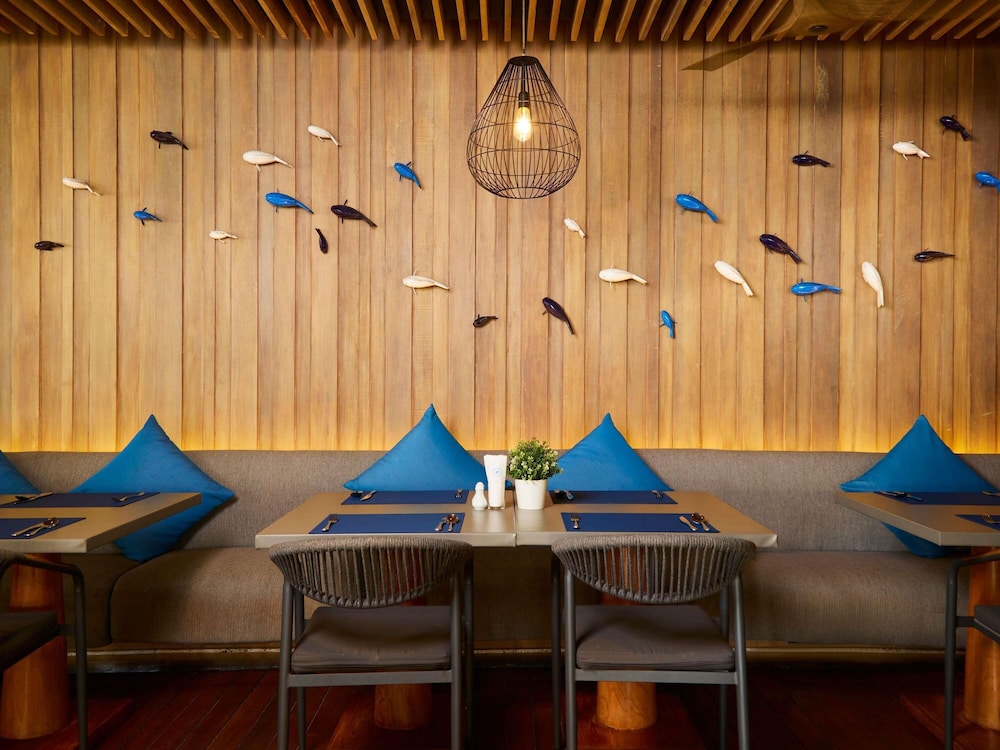 Pullman Pattaya Hotel G — Restaurant & bars in Pattaya, Chonburi