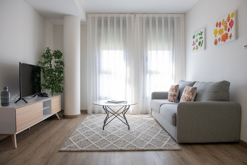 Aparthotel Aura Park Fira Barcelona — Hotel rooms in Barcelona, Catalonia
