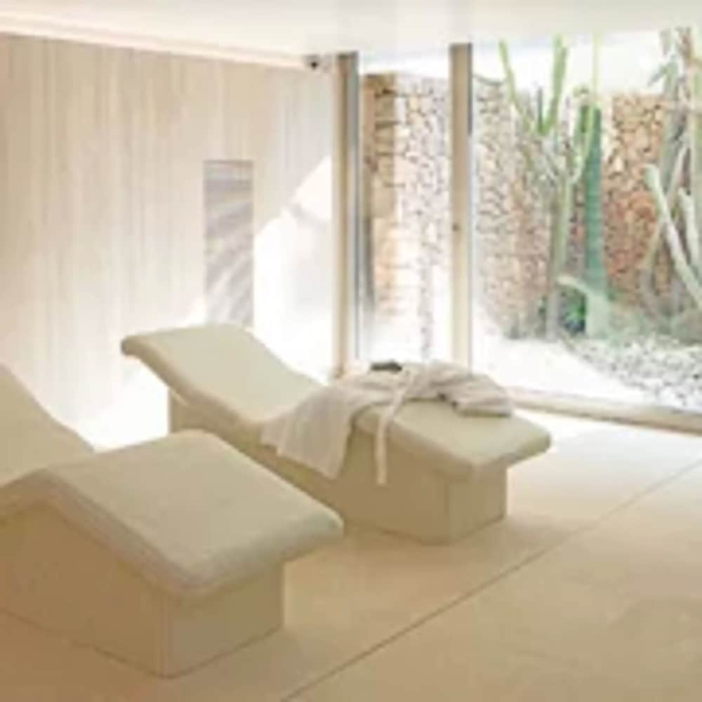 Hotel Sabina Playa Adults Only (+16) — Spa in Cala Millor, Balearic Islands