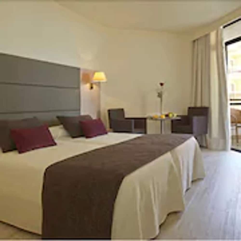 Hotel Sabina Playa Adults Only (+16) — Hotel rooms in Cala Millor, Balearic Islands