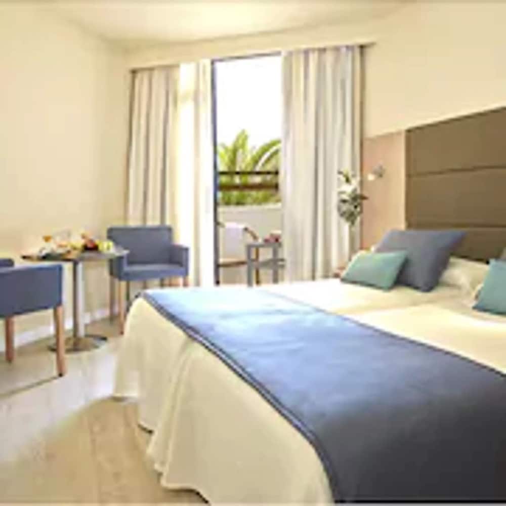 Hotel Sabina Playa Adults Only (+16) — Hotel rooms in Cala Millor, Balearic Islands