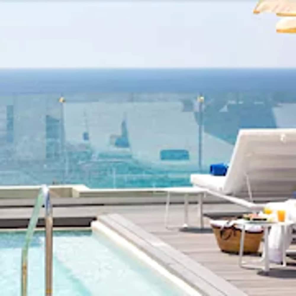 Hotel Sabina Playa Adults Only (+16) — Swimming pool in Cala Millor, Balearic Islands